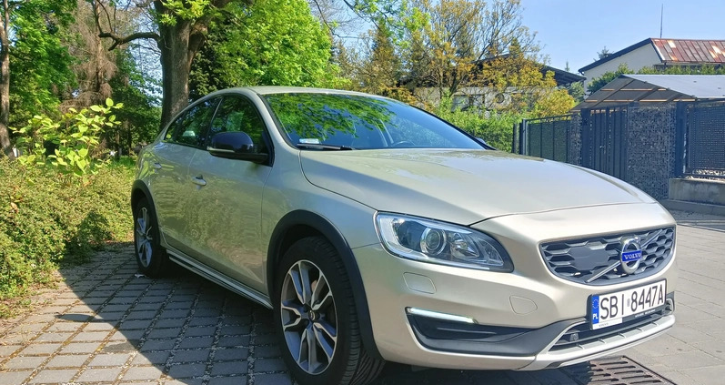 Volvo S60 cena 72900 przebieg: 117250, rok produkcji 2018 z Brzostek małe 121